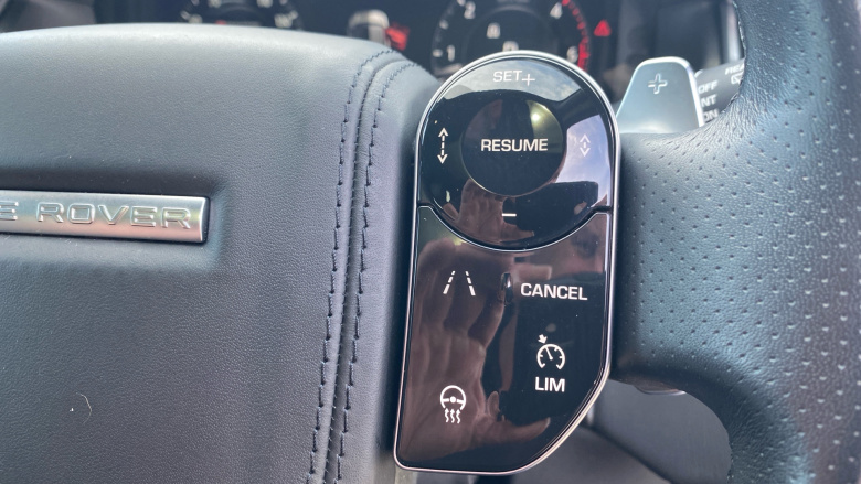 Land Rover Range Rover Velar 3.0 D300 R-Dynamic HSE 5dr Auto Diesel Estate